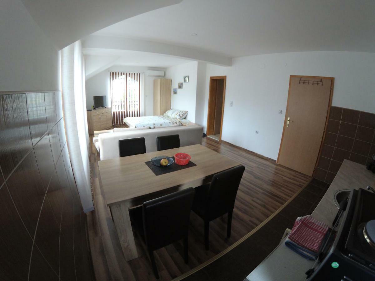 Višegrad Apartment And Rooms Konak מראה חיצוני תמונה